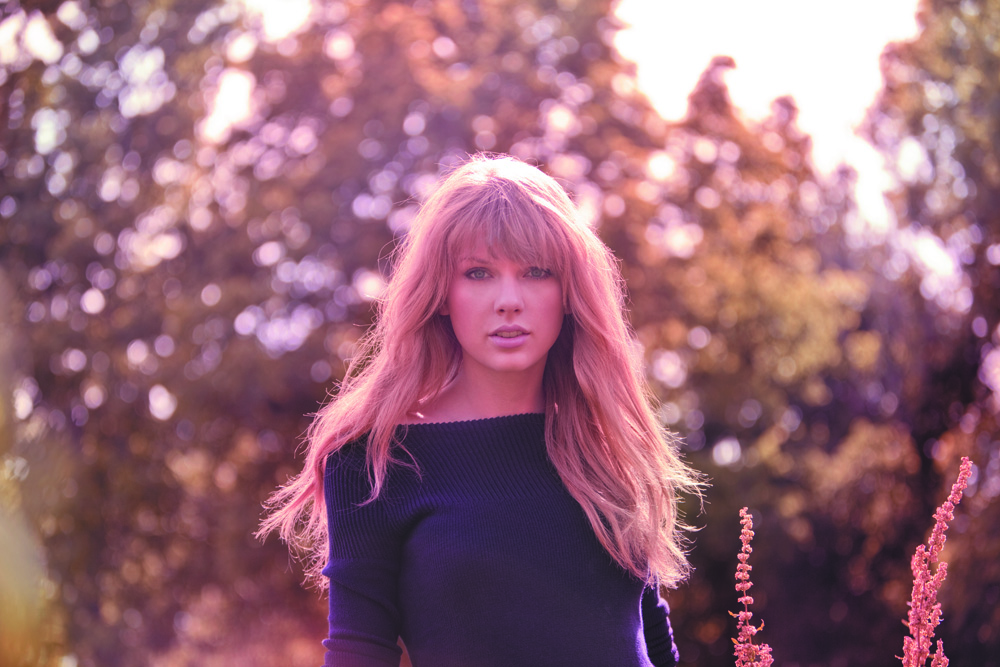 http://taylorpictures.net/albums/photoshoots/2012/red/034.jpg