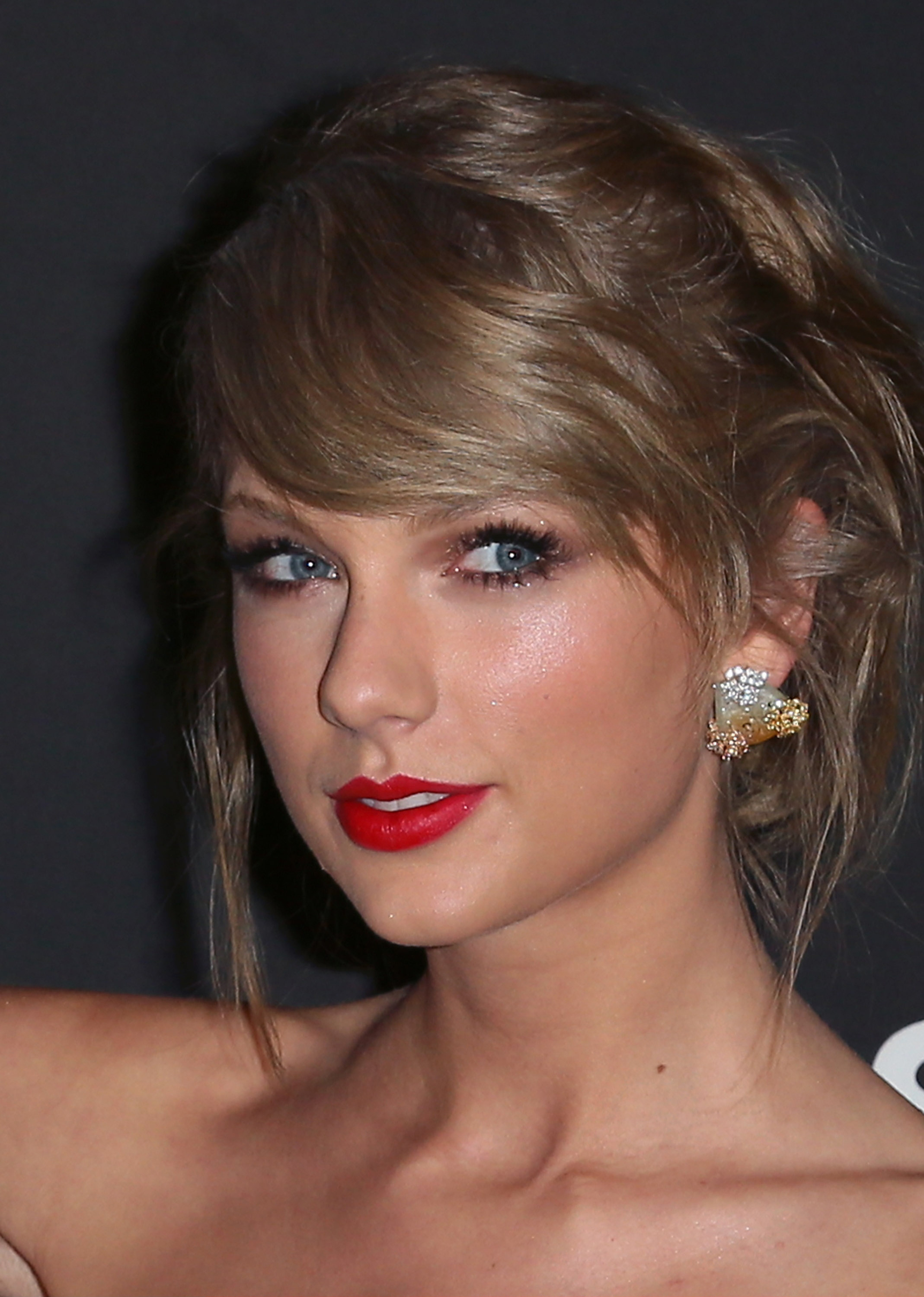 Taylor Swift Web Photo Gallery: Click image to close this window