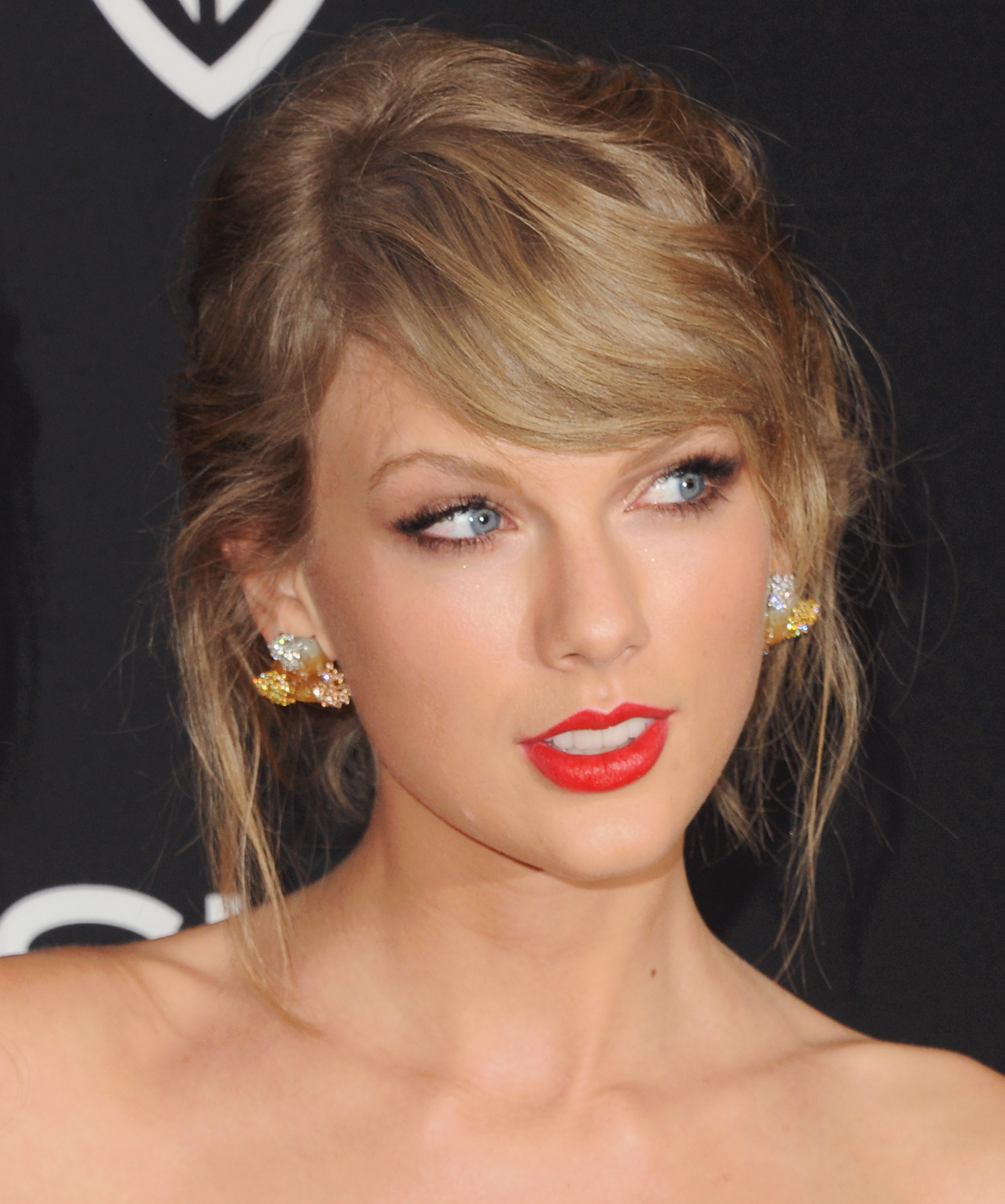 Taylor Swift Web Photo Gallery: Click image to close this window