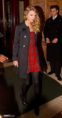 HQ
