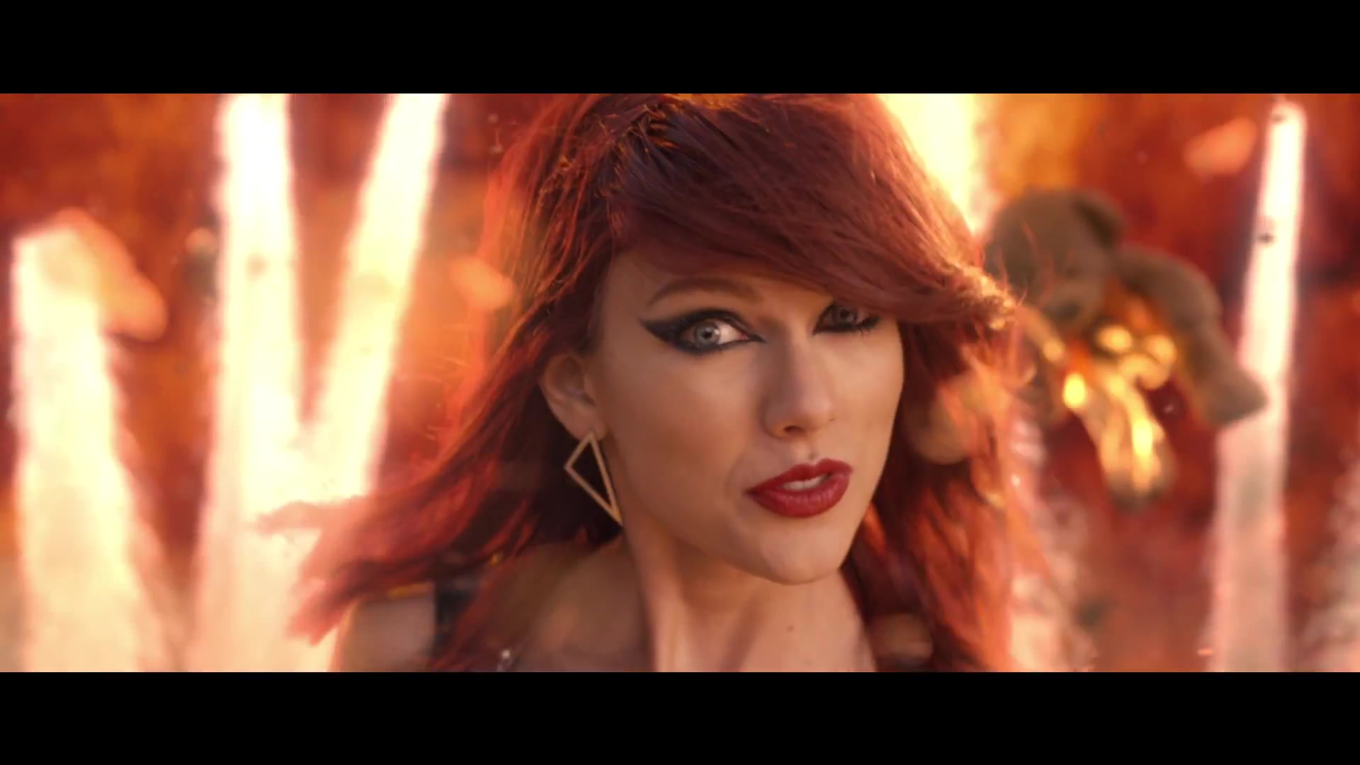 Taylor swift bad blood перевод. Тейлор Свифт Bad Blood. Taylor Swift Bad Blood Parody мультфильм. Taylor Swift - Bad Blood Remix (solo Version). Taylor Swift - Bad Blood (cartoon Parody).