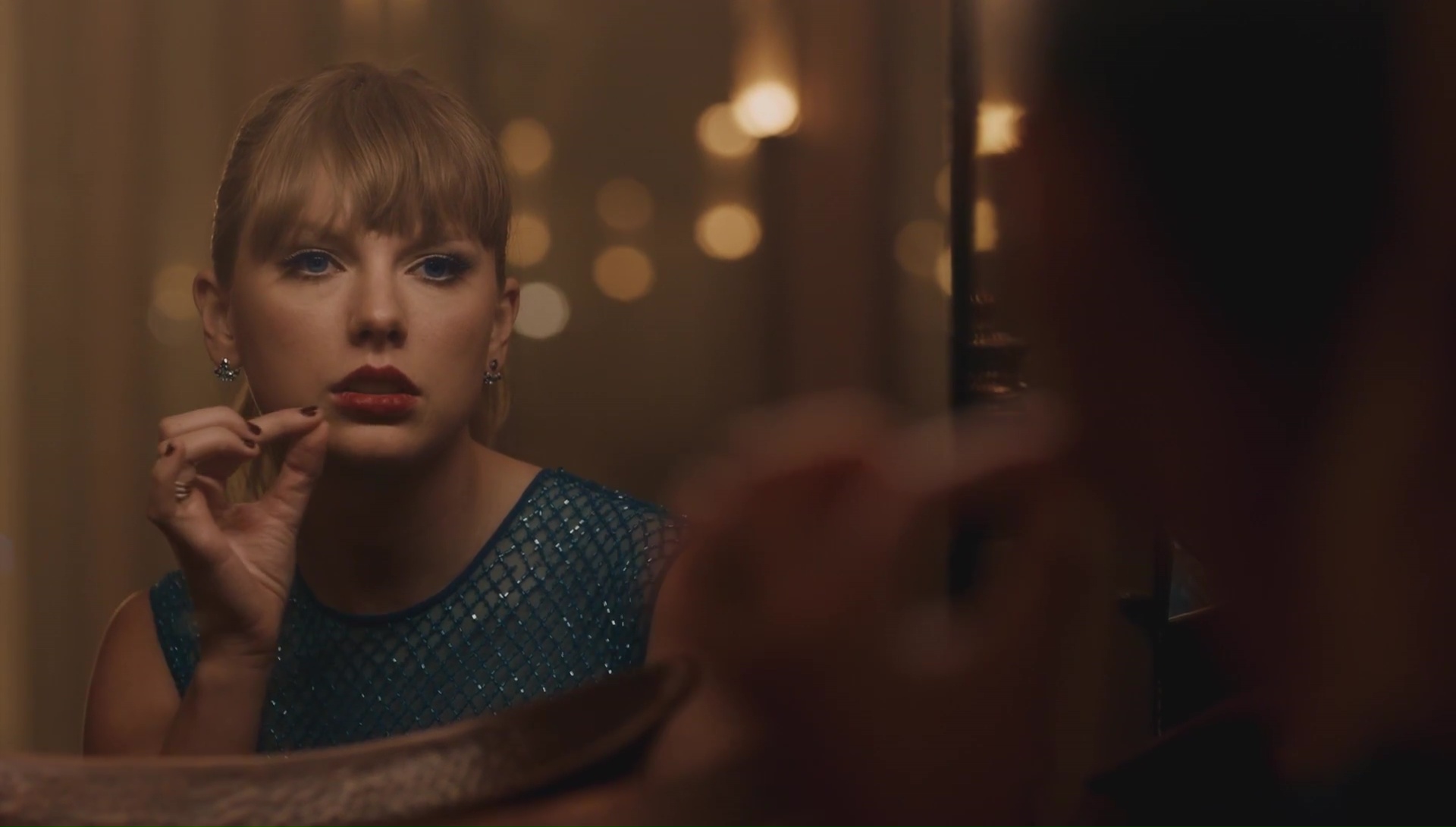 Screen Captures - 062 - Taylor Swift Web Photo Gallery | Your online ...