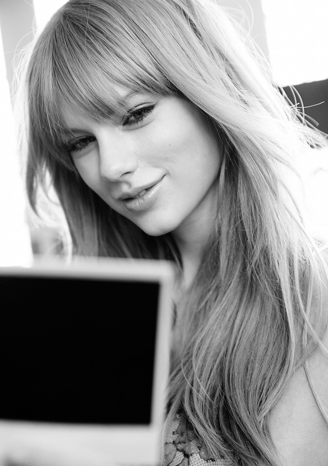 Taylor Swift Glamour Magazine Mart 2014