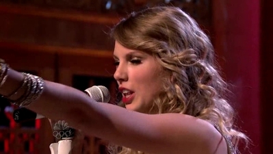 Taylor_Swift_Saturday_Night_Live_Full_Episode_November_7_2009_avi_001729461.jpg