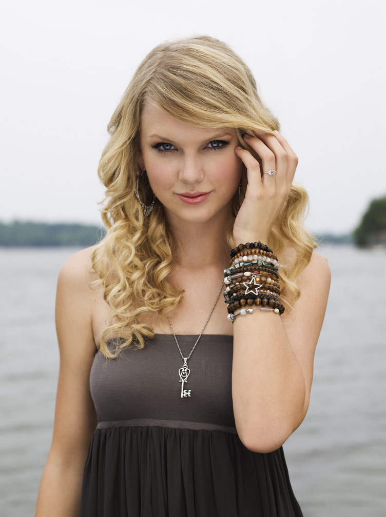 #025 - HQ - Taylor Swift Web Photo Gallery | Your online source for ...